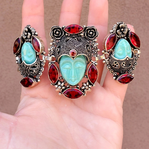 New Carved 3 Blue Goddess Face Garnet 925 Silver Bracelet. - Picture 1 of 15